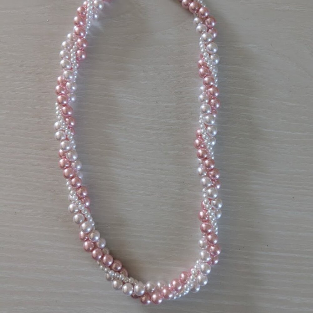 Vintage Jewelry Necklace Pink White Swirl Bead Faux Pearl Choker